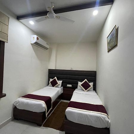 Hotel Opal Courtyard Agra  Eksteriør billede