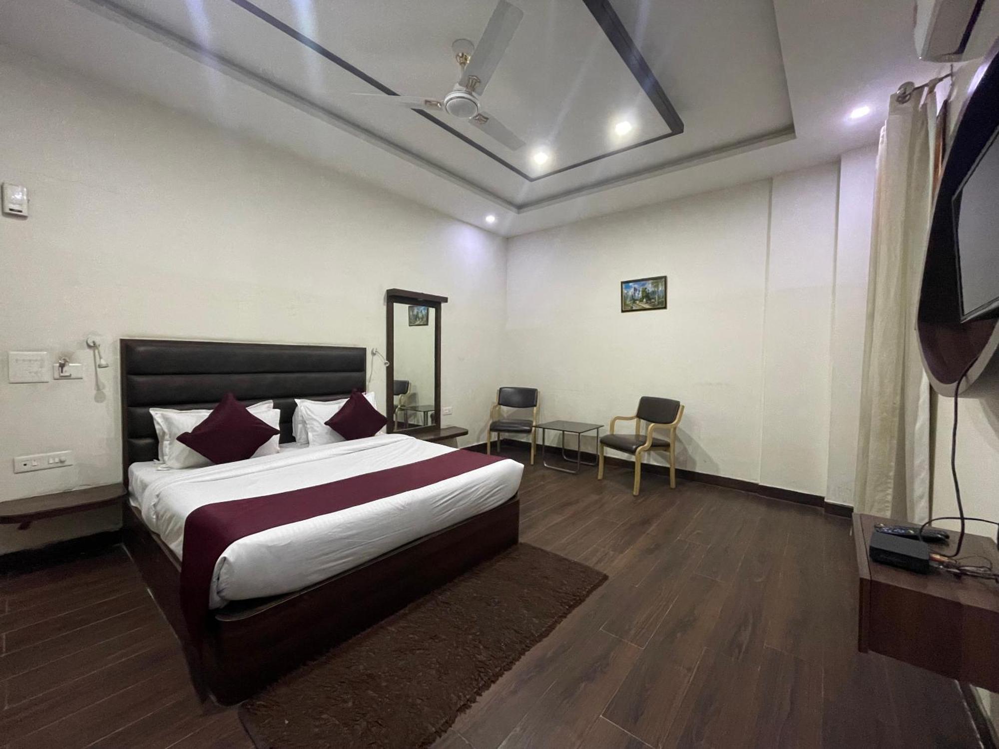 Hotel Opal Courtyard Agra  Eksteriør billede